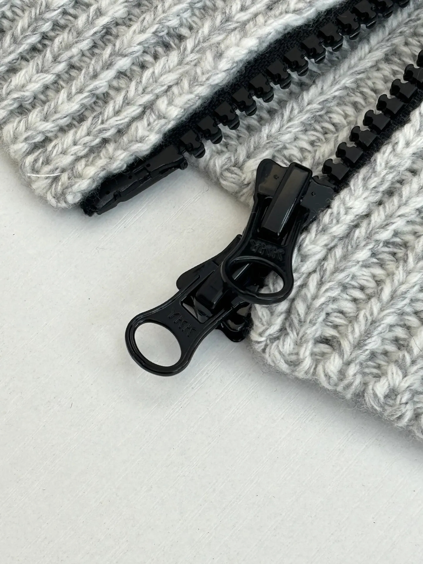 P770 Stone Island*/石岛 Thick needle armband logo knitted zipper jacket Size: S/M/L/XL